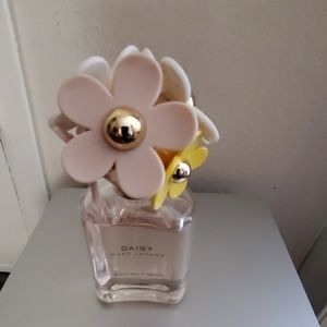 Daisy by Marc Jacobs